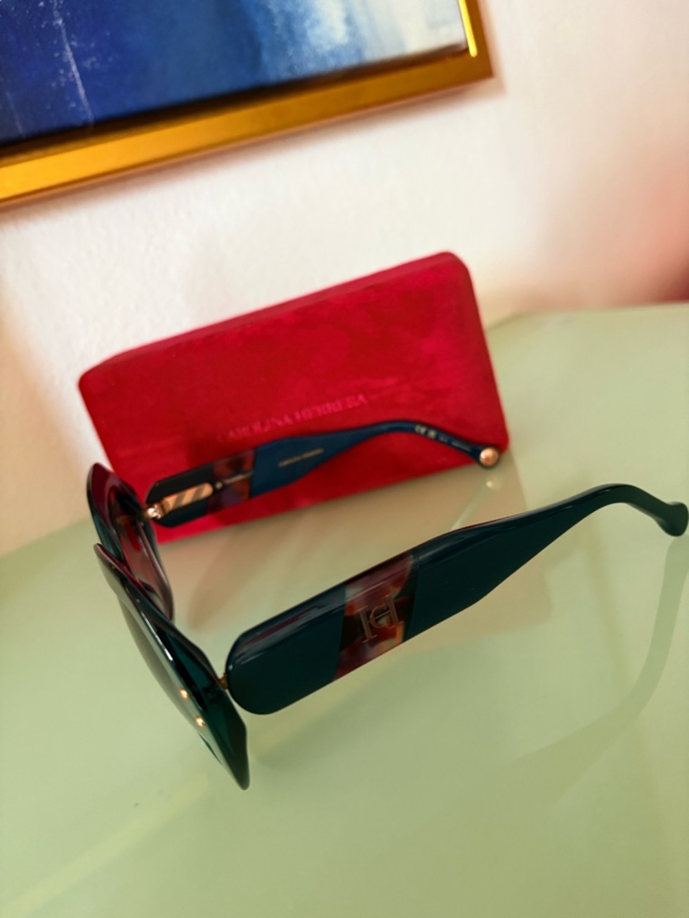 Carolina Herrera Oversized Sunglasses with Original Case - Picture 10 of 15